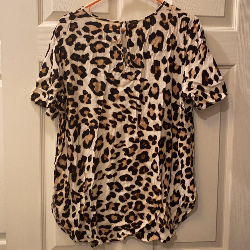 H&M Leopard 🐆 Print Top - Picture 3 of 3
